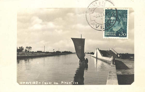 N� 10 - Aveiro. Canal das Pir�mides - Ed. n�o indicado - SD - Dim. 138x88 mm - Col. �nio Semedo