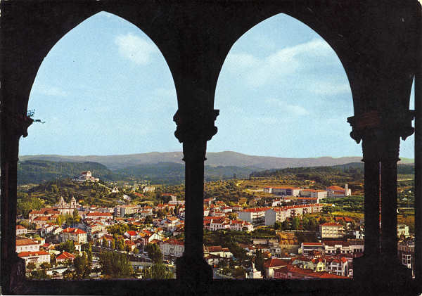 N� 226/383 - LEIRIA. Vista parcial - Ed. G�tica, Oorto, Rua N� Sr� de F�tima, 298, tel. 66347 - SD - Dim. 145x103 mm - Col. Gra�a Maia