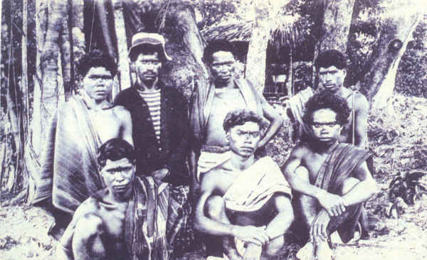 SN - Timor - Tipos e costumes - Edi��o da Miss�o - SD - Dim. ??x?? cm - Col. Monge da Silva (Cerca de 1927)