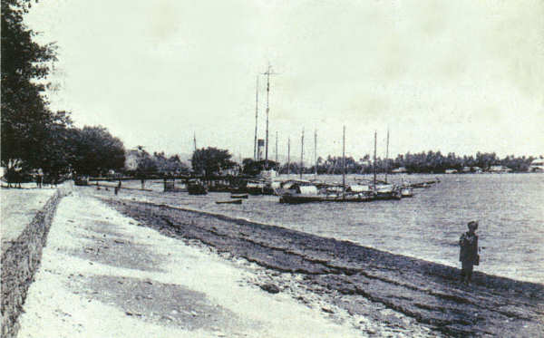 SN - Timor Portugu�s - Ba�a de Dili - Edi��o da Miss�o - SD - Dim. ??x?? cm - Col. Monge da Silva (Cerca de 1927)