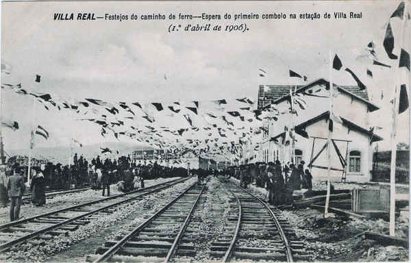 SN - Festejos do caminho de ferro, espera do 1� comboio (1� d'Abril 1906) - Editor desc. - Dim. 139x89 mm - Col. A. Monge da Silva