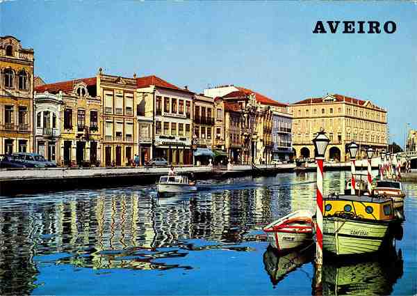 N.� 110/376 - Aveiro: Ria. Panor�mica da cidade - Edi��o G�tica, Porto, Rua N. S. de F�tima, 298 - tel. 66347 - S/D - Dimens�es: 14,6x10,3 cm. - Col. HJCO