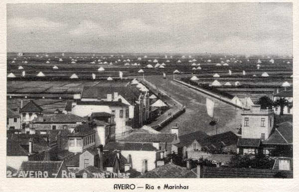 N.� 81 - AVEIRO-Portugal Ria e Marinhas - Editor Revista Latina - S/D - Dimens�es: 14x9 cm. - Col. R. Gaspar.
