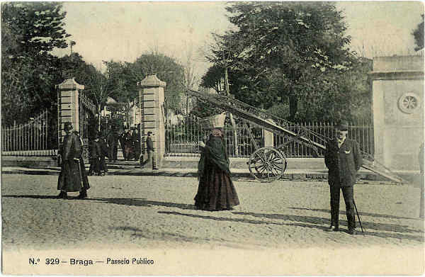 M� 329 - Braga. Passeio P�blico - Ed. Alberto Malva - SD - Dim. 14x8,9 cm - Col. M. Soares Lopes
