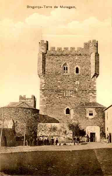 S/N - Bragan�a-Torre de Menagem - Edi��o de Adriano Rodrigues, Bragan�a - S/D - Dimens�es: 8,9x14,1 cm. - Col. Aur�lio Dinis Marta.
