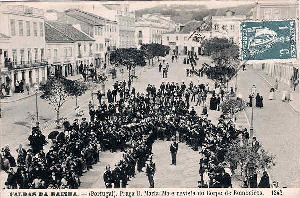N.� 1342 - Portugal Caldas da Rainha Pra�a D. Maria Pia e Revista do Corpo de Bombeiros - Editor F.A.Martins, Lisboa - Dimens�es:  14x90cm. - Col. Miguel Chaby