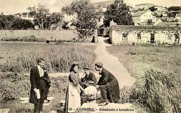N.� 29 - Coimbra: Estudante e lavadeira - Edi��o da Havaneza Central, Rua Visconde da Luz, 2 a 6 Coimbra - S/D - Dimens�es: 13,8x8,6 cm. - Col. Aur�lio Dinis Marta.