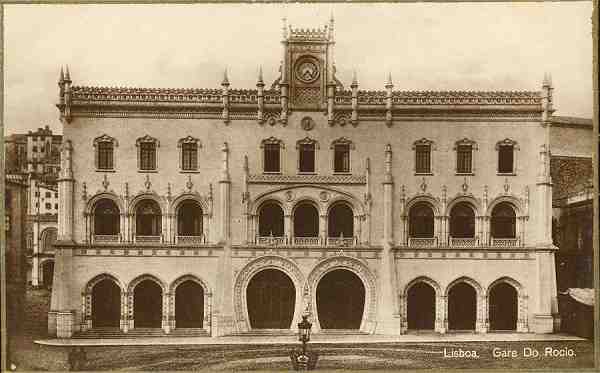 S/N - Lisboa. Gare Do Rocio - Sem Editor - S/D - Dimens�es: 13,5x8,5 cm (bordo dourado) - Col. Aur�lio Dinis Marta.