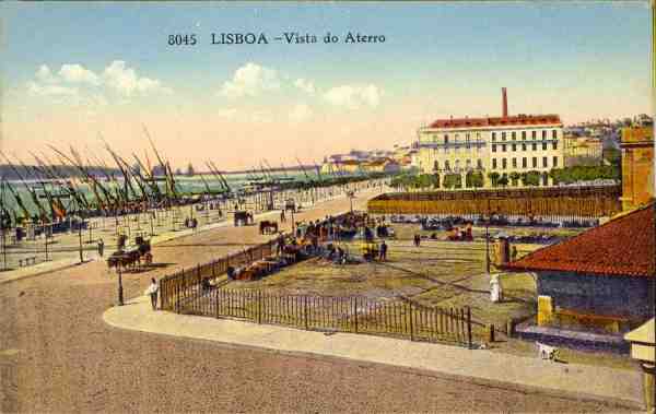 N.� 8045 - Lisboa. Vista do Aterro - Sem Editor - S/D - Dimens�es: 13,9x8,8 cm [306169] - Col. Aur�lio Dinis Marta.