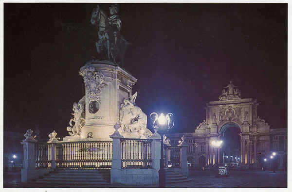 N.� 163 - LISBOA - Portugal  Pra�a do Com�rcio � noite - Ed. MARGRAPE - Dimens�es: 15x10 cm. - Col. M�rio F. Silva.
