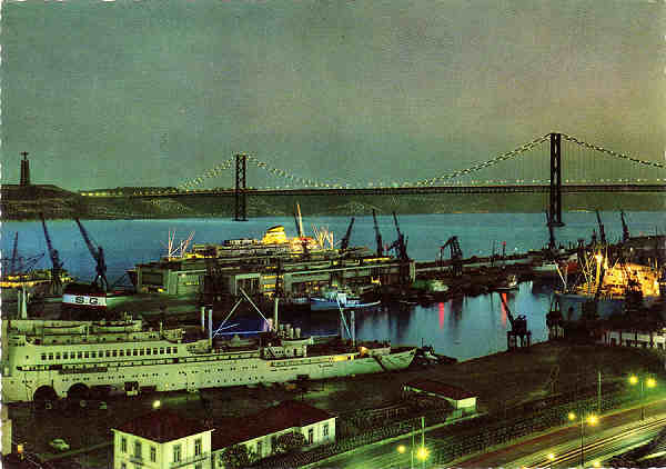 75-5174 LISBOA - Ponte Salazar, de noite - Ed. Portual Tur�stico - Dim. 14,5x10,2 cm - Col. M�rio Silva 1972.
