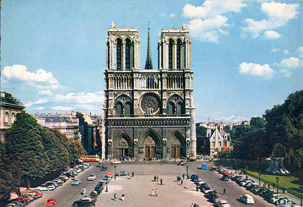 N� 565 - Paris. A Catedral de Notre Dame (3) - Editions Chantal,Paris - Dim. 15x10,3 cm - Col. Am�lcar Monge da Silva (1968)