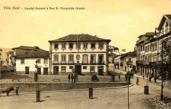 S/N - Villa Real-Quartel General e Rua D. Margarida Chaves - Edi��o da Casa M. J. David Guerra, Villa Real - S/D - Dimens�es: 13,9x8,9 cm. - Col. Aur�lio Dinis Marta.