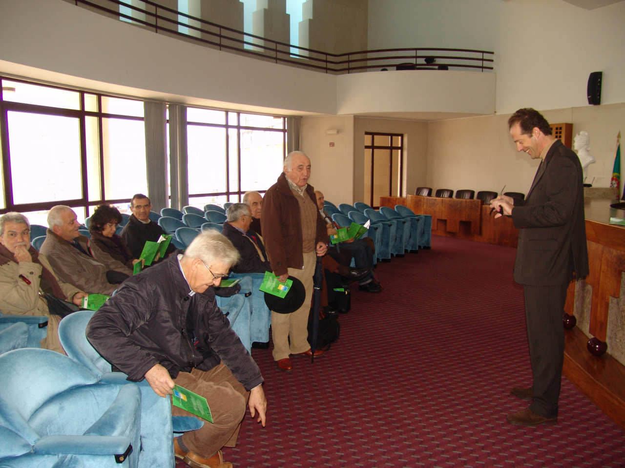 Clicar para ampliar.