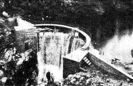 Barragem no rio Ar�es.