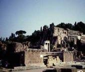 Templo de J�lio C�sar.