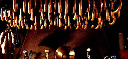 018.jpg (26945 bytes)