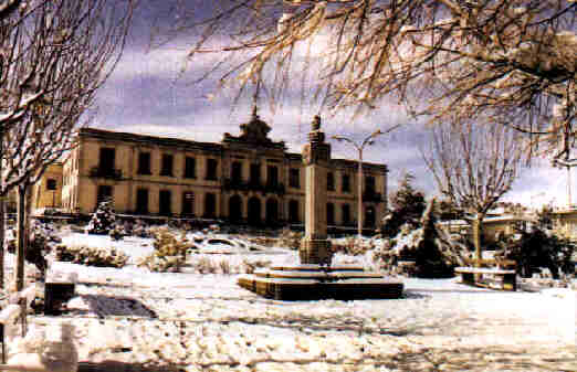 Pa�os do Concelho de Moimenta da Beira