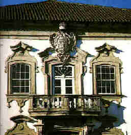 Casa dos Guedes (solar do s�c. XVIII) - Moimenta da Beira