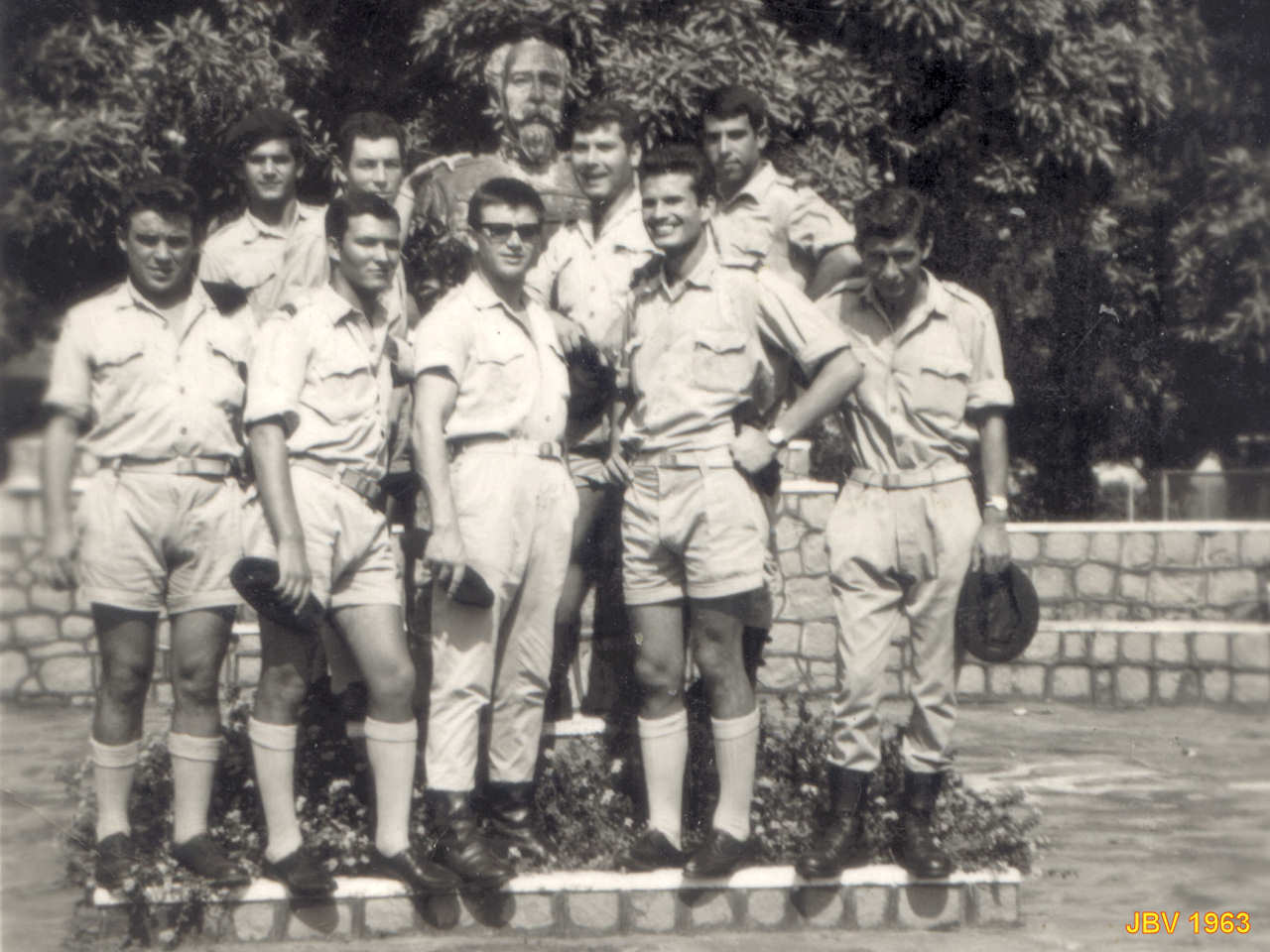 Clicar para ampliar.