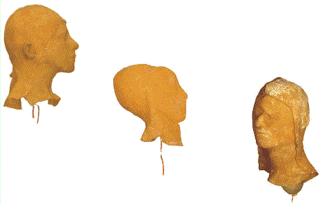 Intelig�ncia artificial - Artificial Intelligence | T�cnica mista - Mixed technique | 190x30x190 cm. 2006