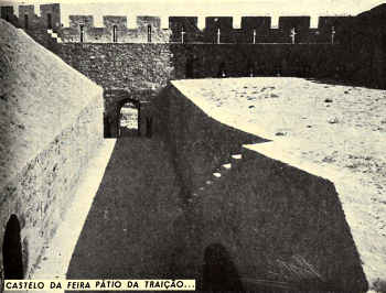 P�tio da trai��o no castelo da Vila da Feira