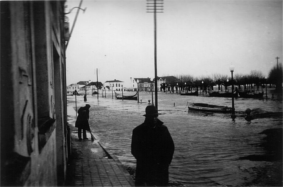 Clicar para ampliar.