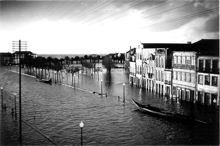 Clicar para ampliar.