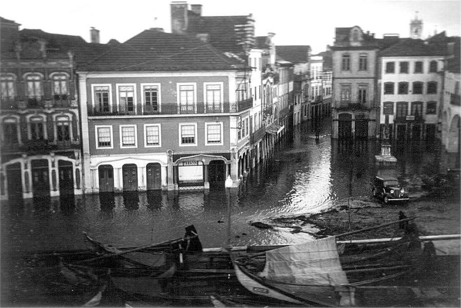 Clicar para ampliar.