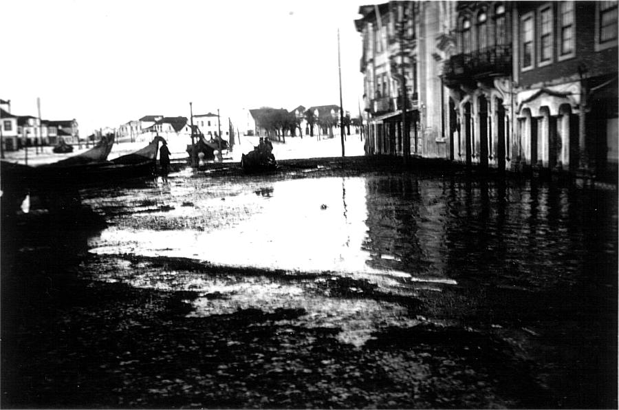 Clicar para ampliar.