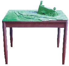 Men��o Honrosa - Honorable Mention | 	Repasto... - Repast... | tathe directo 51 placa de MDF; moldagem e fundi��o em resina de polioretano; pintura de esmalte forja e esmalte sint�tico | Assemblage: Direct shape on MDF plate; moulding and fusion on polyurethane resin; painting of forged enamel and synthetic enamel  | 101x121x77 cm. - 2006.