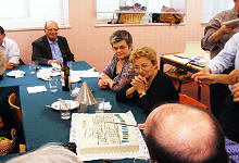 Clicar para ampliar.