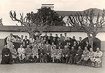 Alunos do 7º Ano do Liceu (actual 11º Ano) de 1950-51, ofereceram reconhecidos esta foto ao Exmo Sr. Prof. Dr. Carneiro. (No recreio da actual escola Secª Homem Cristo, de Aveiro)