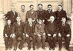 Grupo de Mordomos de 1904. (Imagem sem a moldura em cart�o - Foto de D. Maria Virg�nia)