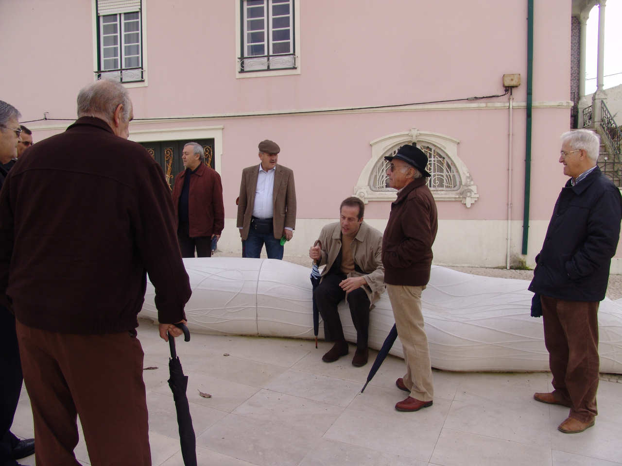 Clicar para ampliar.