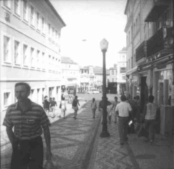 A requalifica��o urbana numa rua de Aveiro... o prazer de passear sem tr�nsito autom�vel