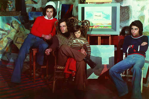 O Rui Alberto, o Ant�nio Rei e eu com o meu filho ao colo - p�g. 32