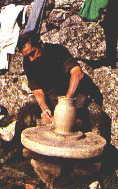 015.jpg (32482 bytes)