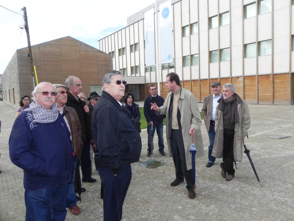 Clicar para ampliar.