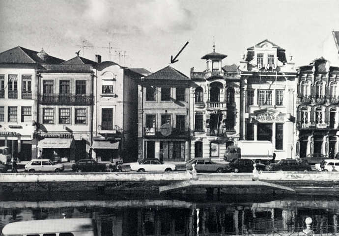 Im�vel na Rua do Cais (hoje Rua de Jo�o Mendon�a) n.� 11), onde se instalou o Distrito de Reserva n.� 9