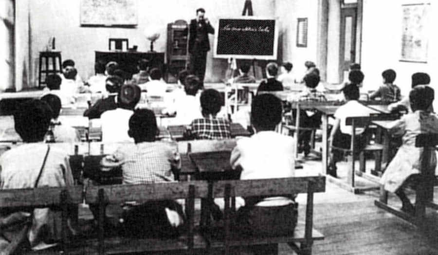 Cena do filme Aniki Bóbó - Clicar para ampliar.